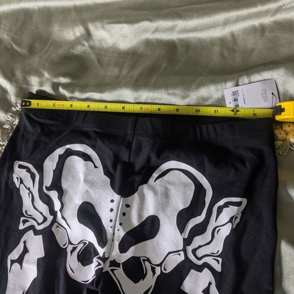 Skeleton tank top and pants - Picture 5 of 9